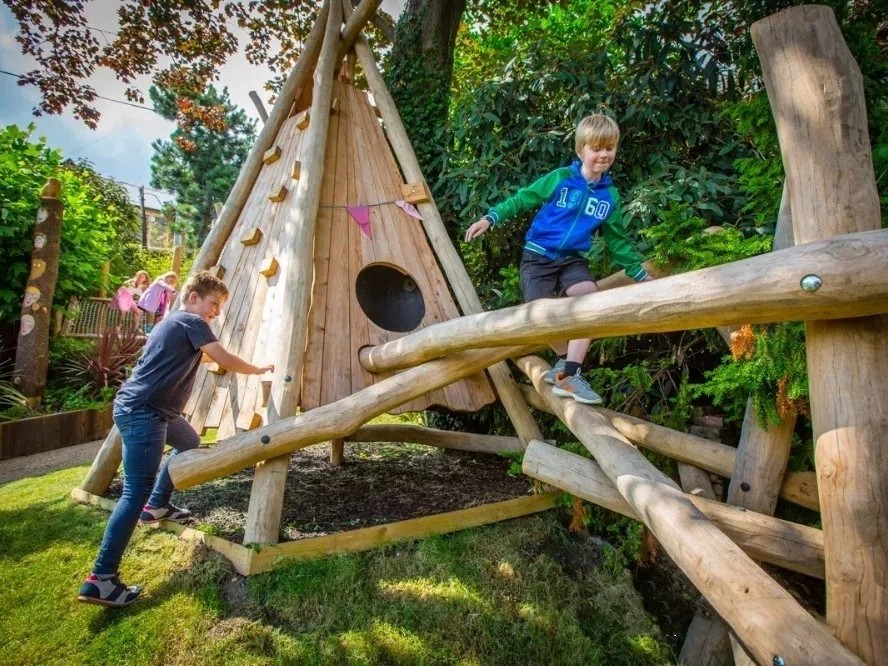 幼兒園戶外游戲場(chǎng)地設(shè)計(jì)